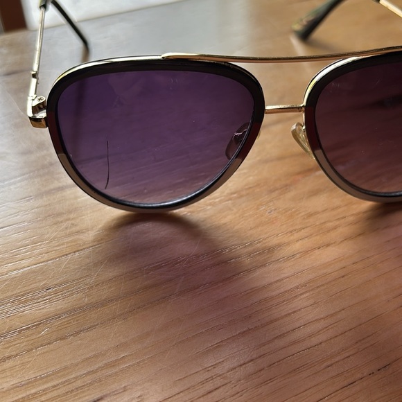 Gucci Sunglasses - Picture 4 of 8